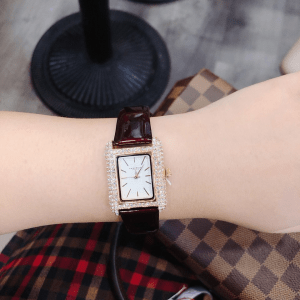 Akribos - thương hiệu đồng hồ từ Thụy Sỹ có mức giá ưu đãi