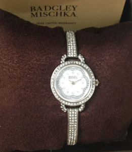 Đồng hồ Badgley Mischka thách thức vẻ đẹp thời đại